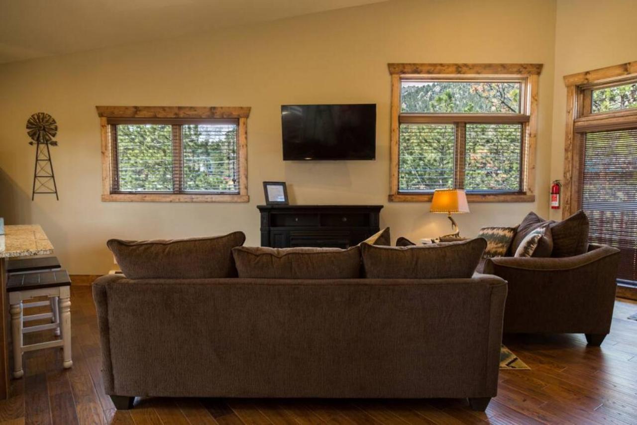 Spacious 2Nd Story Loft With Awesome Views エステス・パーク エクステリア 写真